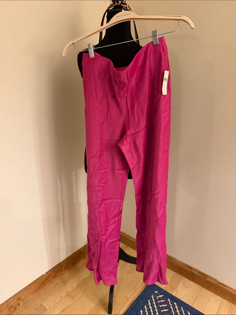 Anthropologie Fuchsia Straight-Leg Satin Pants, NWT size medium